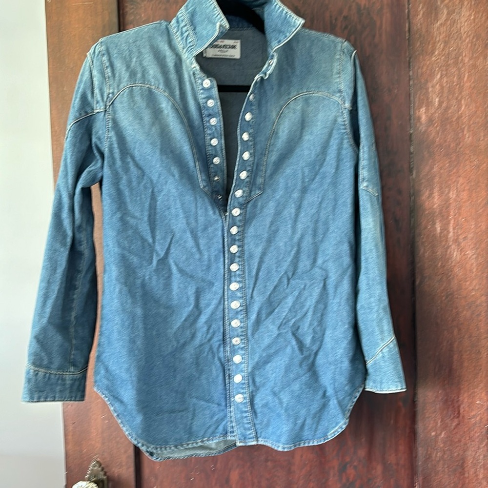 Zadig & Voltaire. Denim shirt with snap buttons. Small